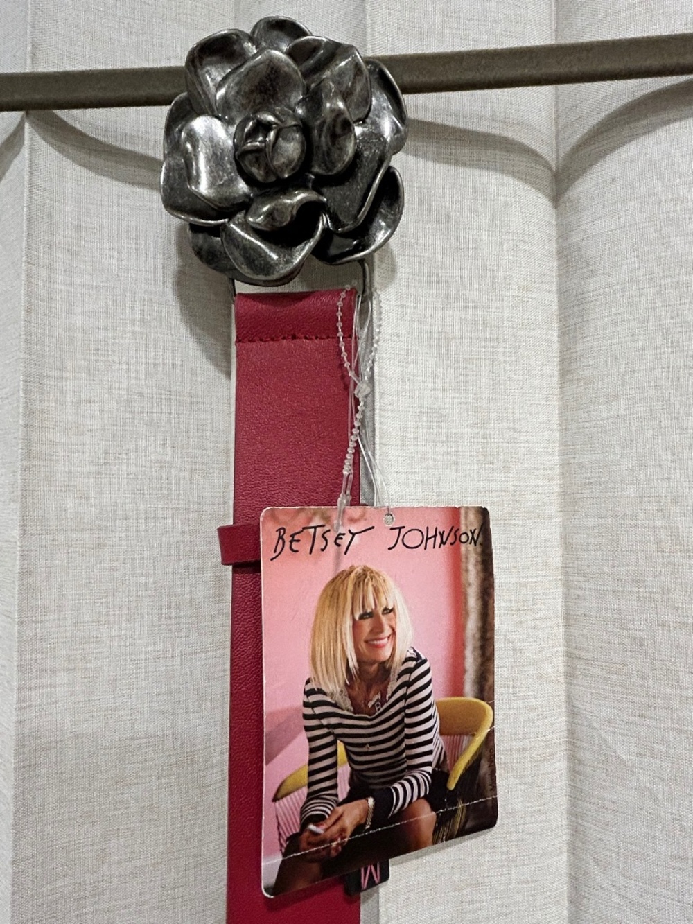 Betsey Johnson Women's Red Skinny Fashion Belt M Medium Floral Buckle